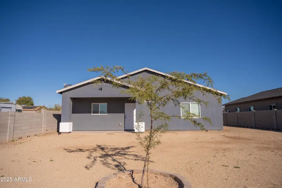 21605 W Laura Street, Wittmann, AZ 85361 - Image #2