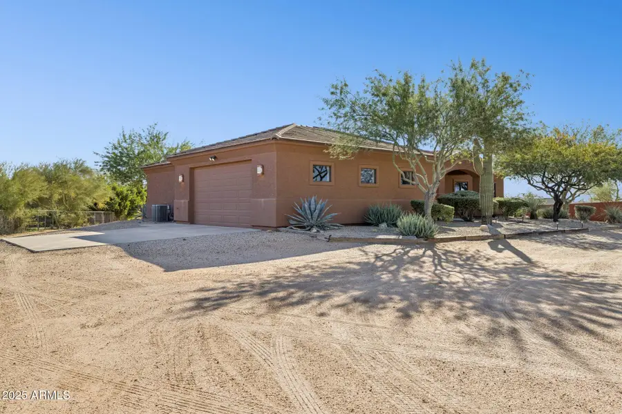 4447 E Red Bird Road, Cave Creek, AZ 85331 - Image #2
