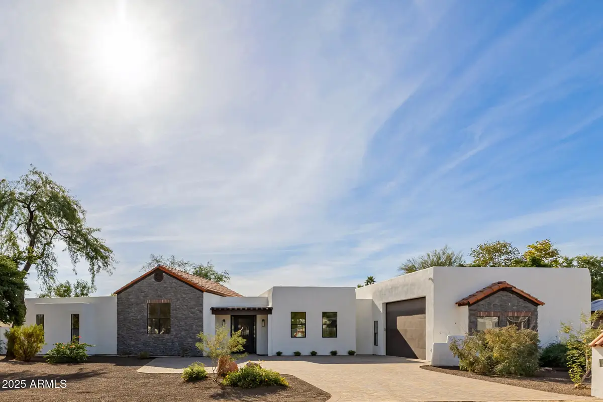 8451 W Daley Lane, Peoria, AZ 85383 - Image #1