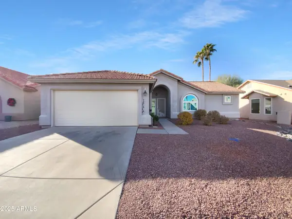 6934 S Oakmont Drive, Chandler, AZ 85249