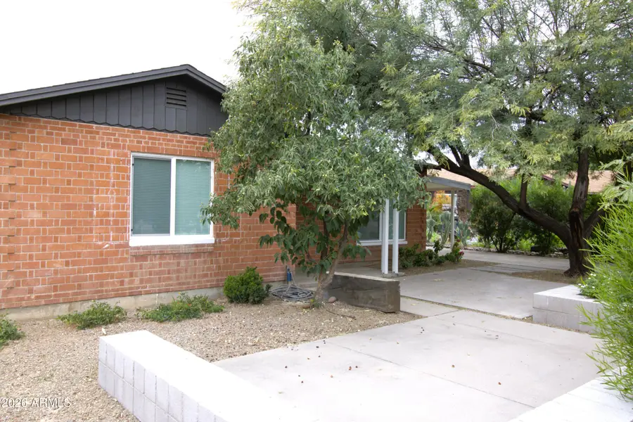 4020 N 33rd Street, Phoenix, AZ 85018 - Image #2