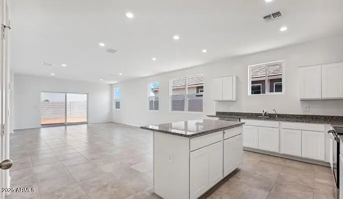 1662 N Comiskey Drive, Florence, AZ 85132 - Image #2