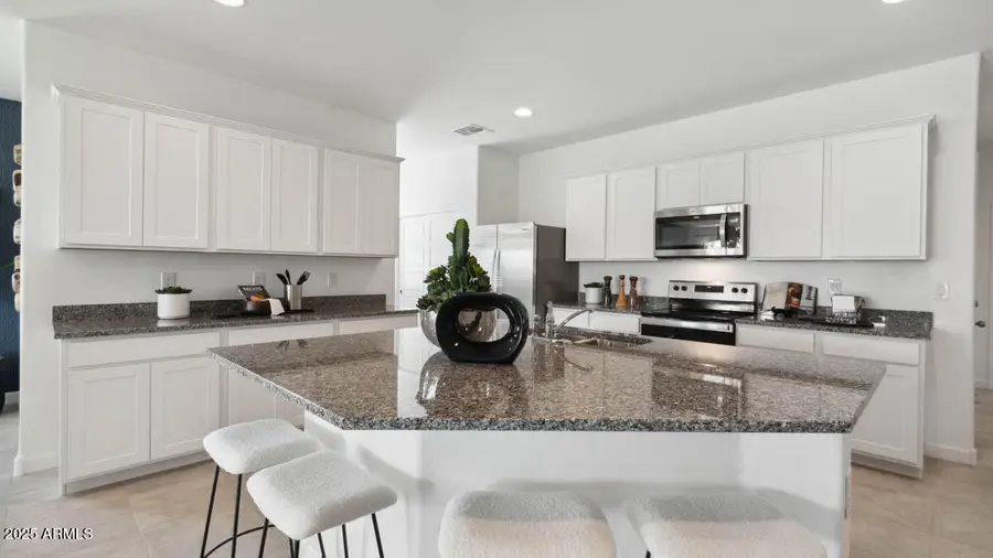 1592 N Comiskey Drive, Florence, AZ 85132 - Image #2