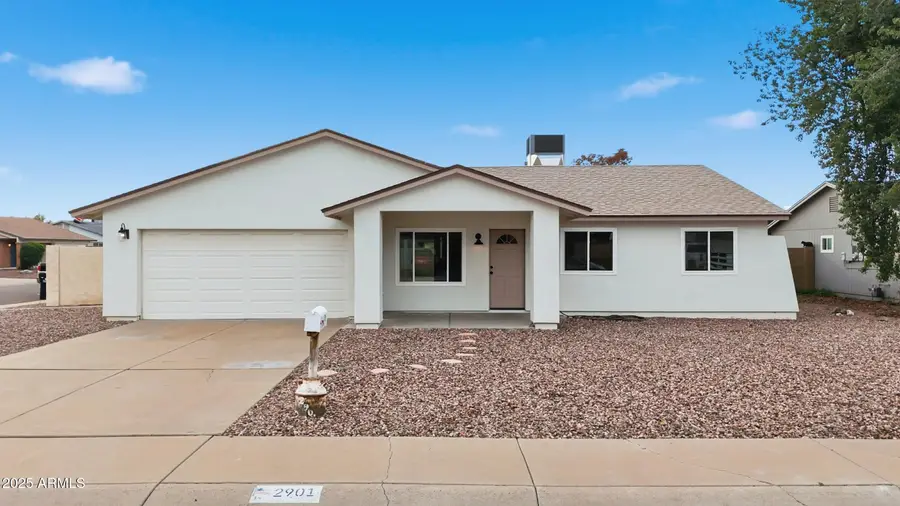 2901 W Muriel Drive, Phoenix, AZ 85053 - Image #2