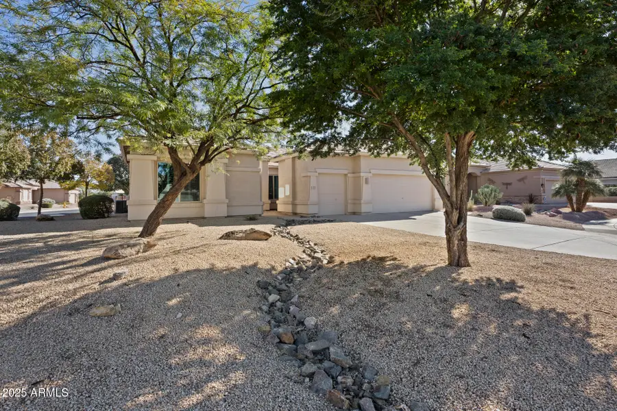 6745 S Bedford Court, Chandler, AZ 85249 - Image #2