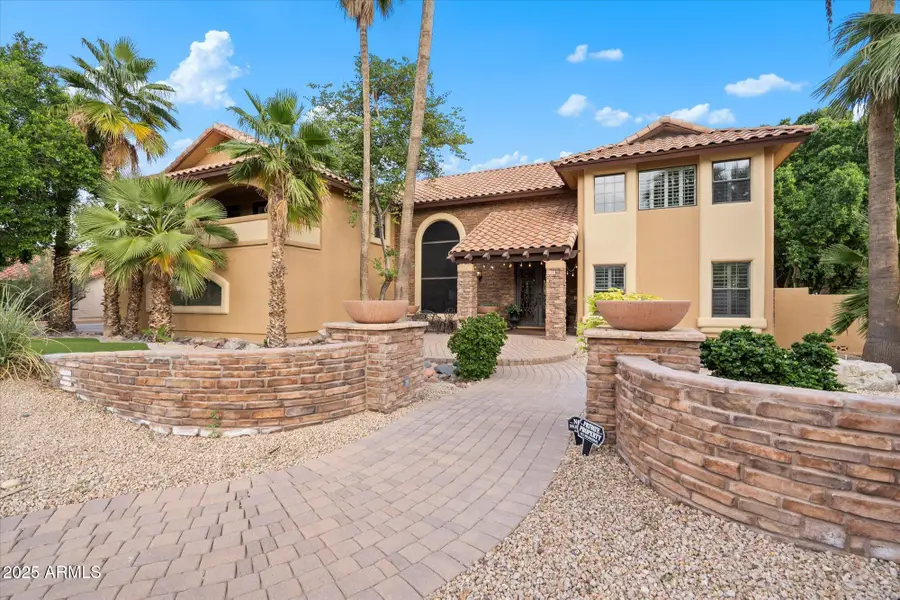 11621 S Blackfoot Drive, Phoenix, AZ 85044 - Image #2