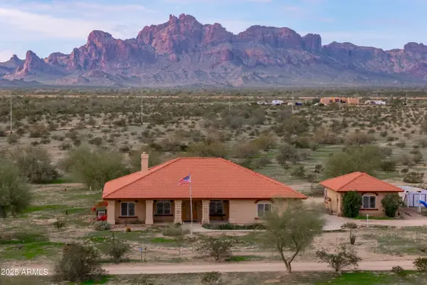 1516 S 547th Avenue, Tonopah, AZ 85354