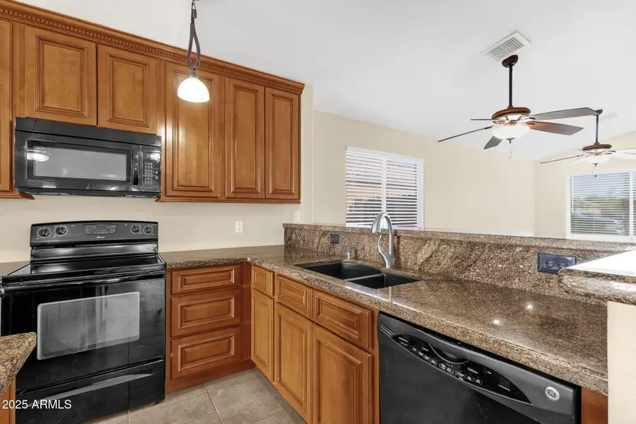 3236 W Lone Cactus Drive, Phoenix, AZ 85027 - Image #2