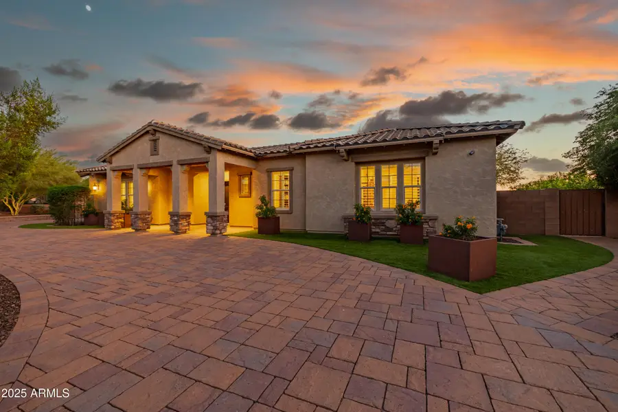 8721 W Villa Lindo Drive, Peoria, AZ 85383 - Image #2