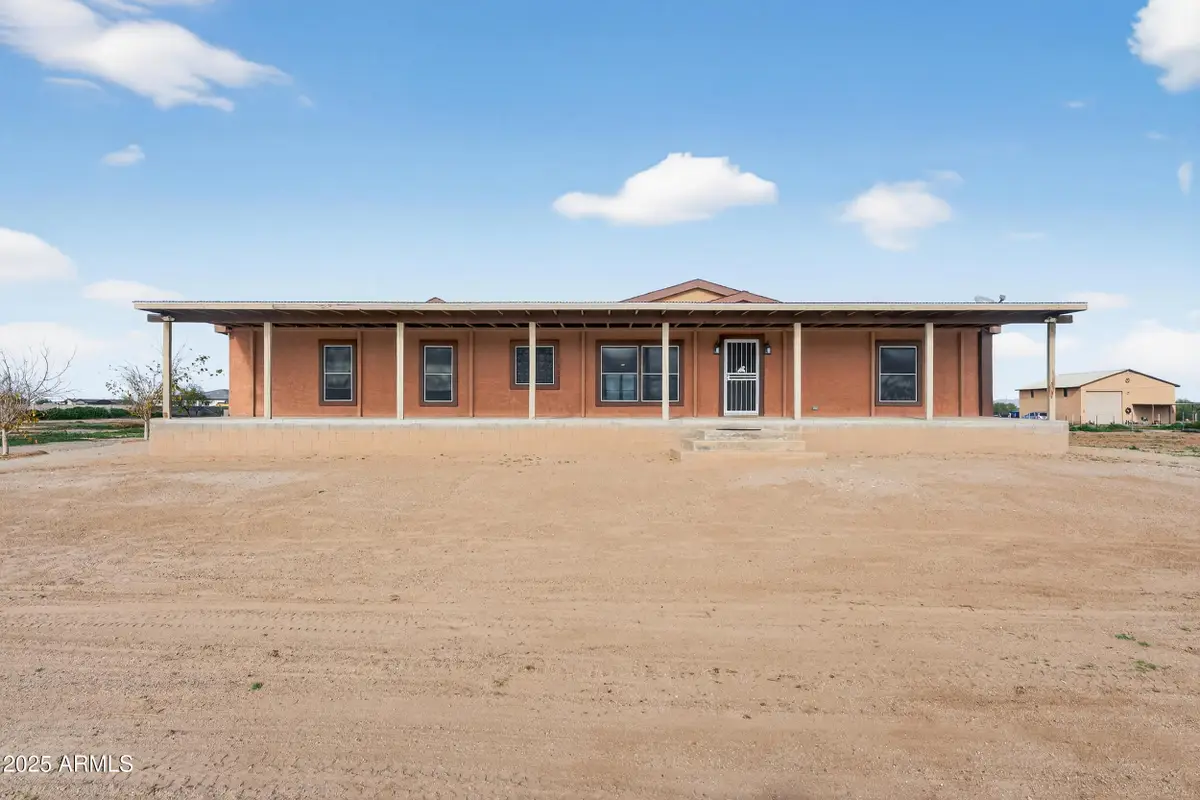 19624 W Pinnacle Peak Road, Surprise, AZ 85387 - Image #1