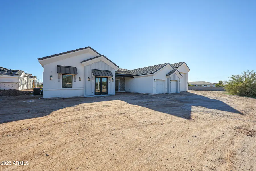 17735 W Dale Lane, Surprise, AZ 85387 - Image #2