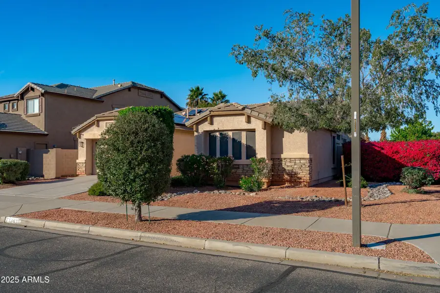 17516 W Pershing Street, Surprise, AZ 85388 - Image #3