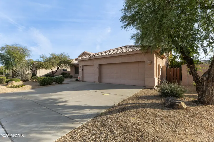 13611 W La Reata Avenue, Goodyear, AZ 85395 - Image #2