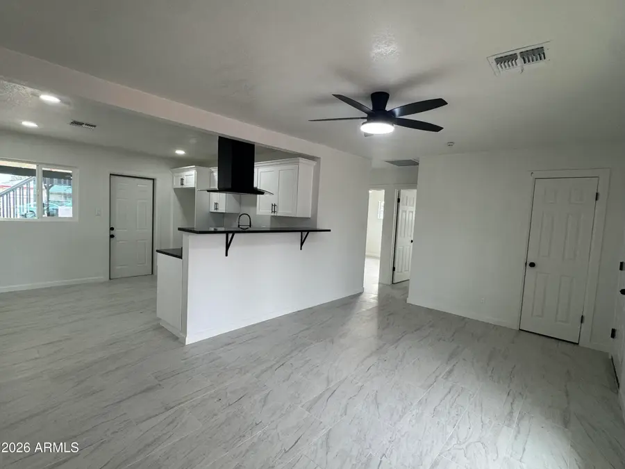 8045 N 29th Avenue, Phoenix, AZ 85051 - Image #2