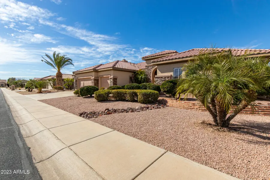 17892 N Bridle Lane, Surprise, AZ 85374 - Image #2