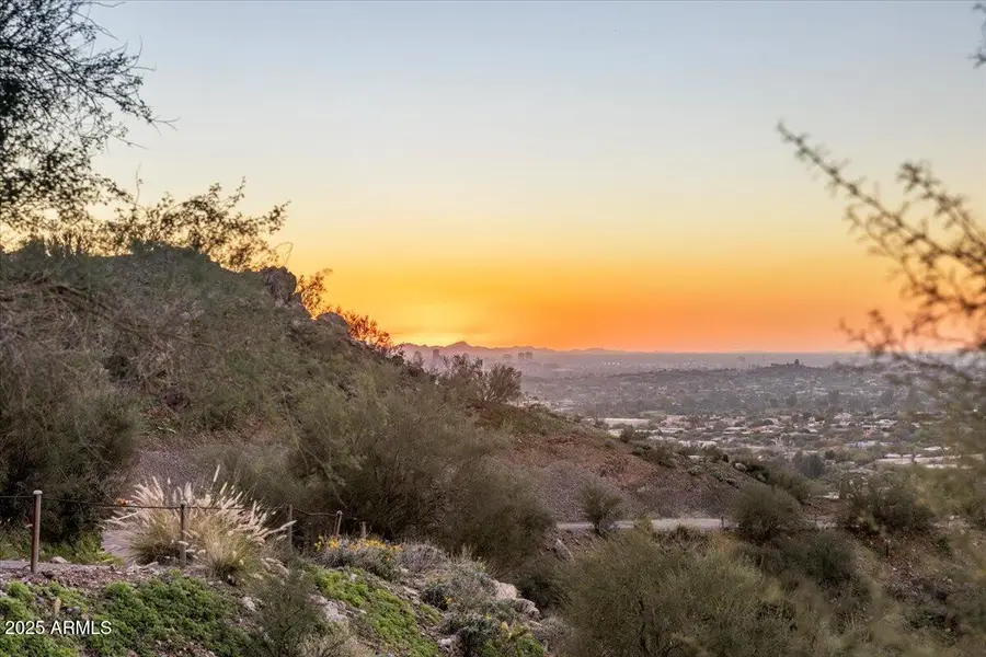 7080 N Invergordon Road, Paradise Valley, AZ 85253 - Image #2