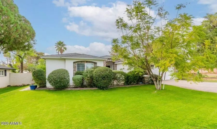 5130 N 32nd Place, Phoenix, AZ 85018 - Image #2