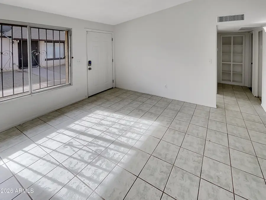 3646 N 69th Avenue #36, Phoenix, AZ 85033 - Image #3