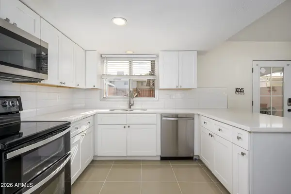 1665 W Hazelwood Street, Phoenix, AZ 85015