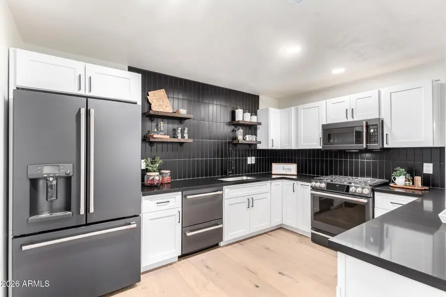 8252 E Heatherbrae Avenue, Scottsdale, AZ 85251 - Image #3