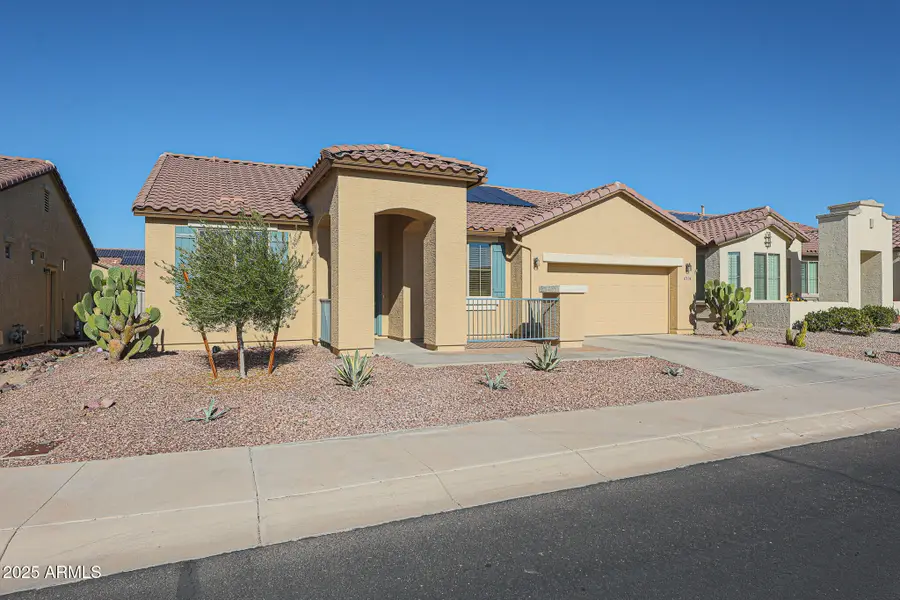17574 W Nighthawk Way, Goodyear, AZ 85338 - Image #2