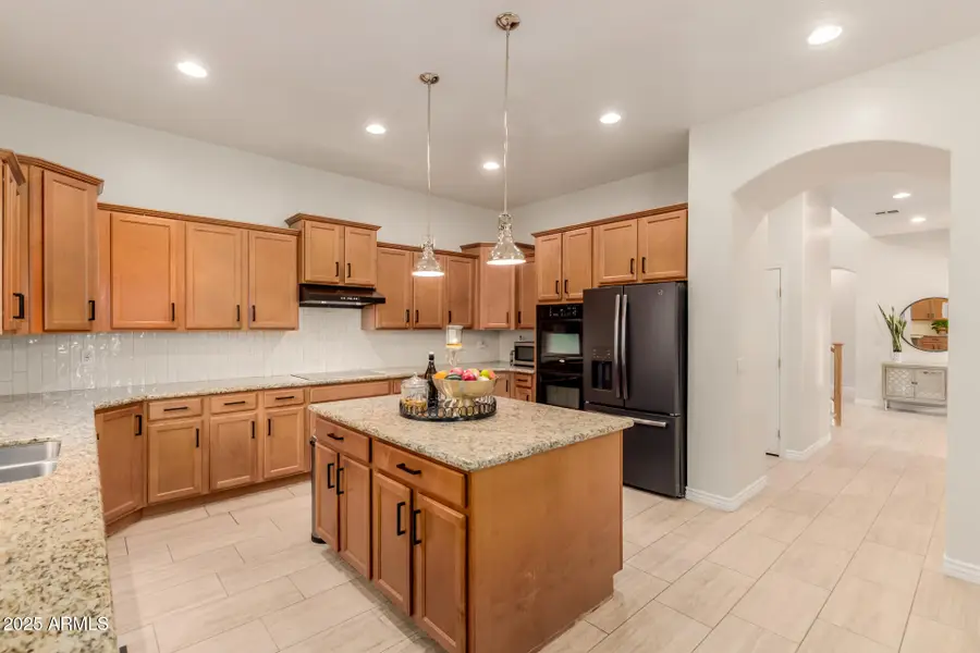 19145 E Mockingbird Drive, Queen Creek, AZ 85142 - Image #2