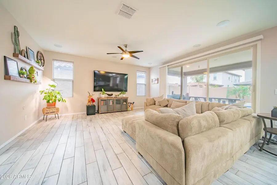 8545 W Peppertree Lane, Glendale, AZ 85305 - Image #3