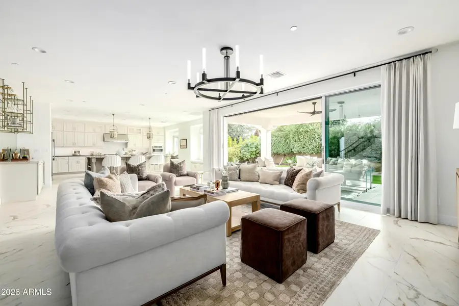 2931 E Madison Vistas Drive, Phoenix, AZ 85016 - Image #2