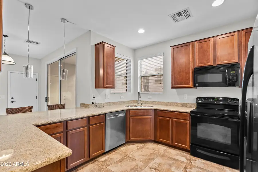 955 S Henry Lane, Gilbert, AZ 85296 - Image #2