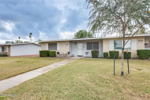 10879 W Thunderbird Boulevard, Sun City, AZ 85351