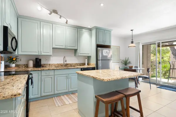 5525 E Thomas Road #G10, Phoenix, AZ 85018