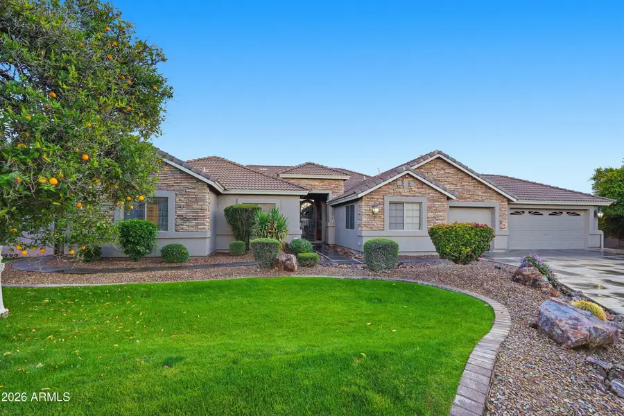 4335 E Fox Circle, Mesa, AZ 85205 - Image #2