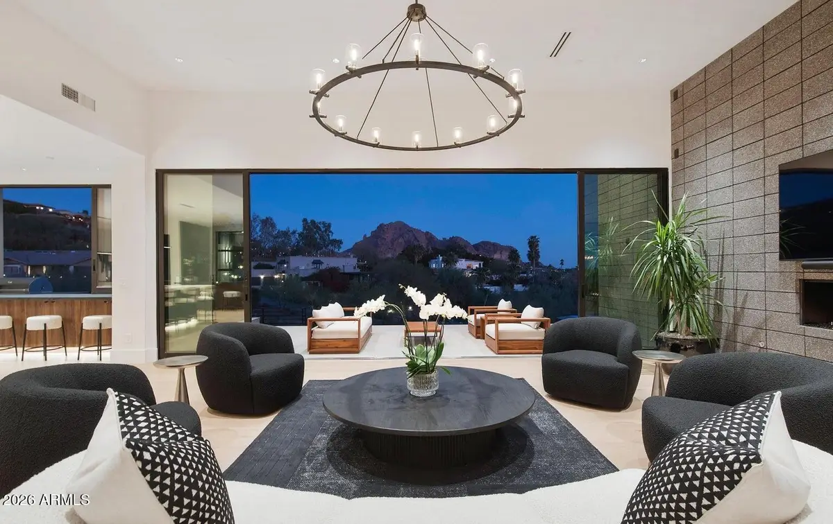 4117 E Keim Drive, Paradise Valley, AZ 85253 - Image #1