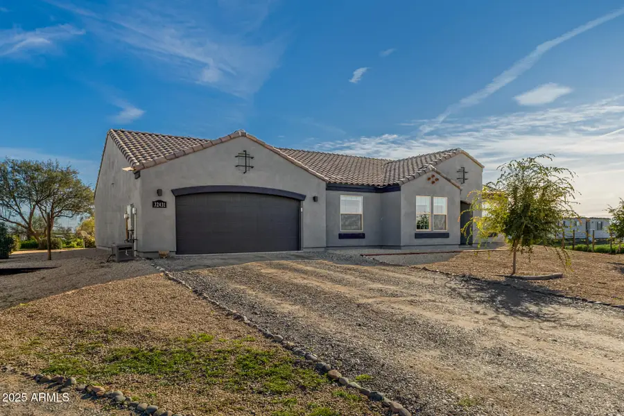 32431 N 226th Avenue, Wittmann, AZ 85361 - Image #2