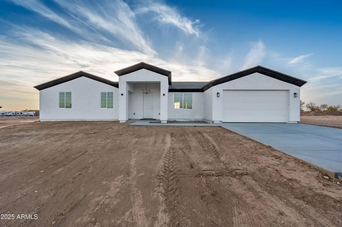 2103 S Hasayampa Road, Tonopah, AZ 85354 - Image #1