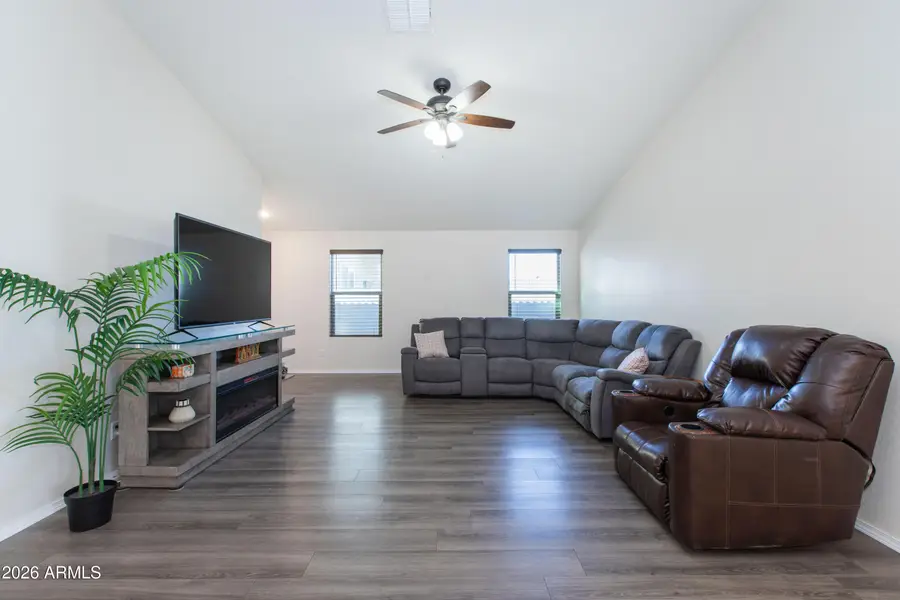 738 W Jardin Drive, Casa Grande, AZ 85122 - #2