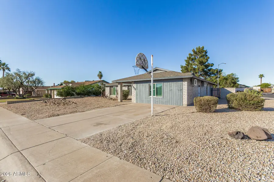 4318 W Windrose Drive, Glendale, AZ 85304 - Image #3