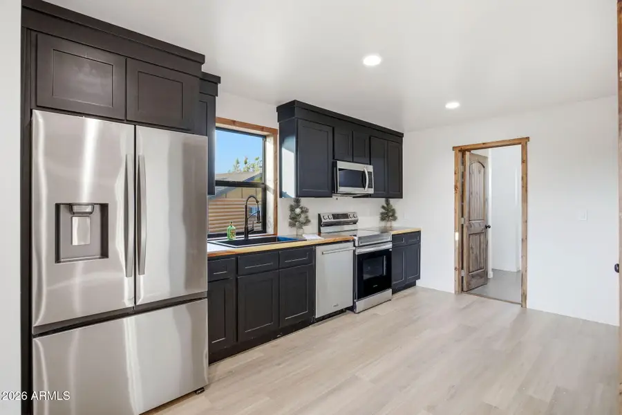 8508 Cannon Boulevard, Show Low, AZ 85901 - Image #3