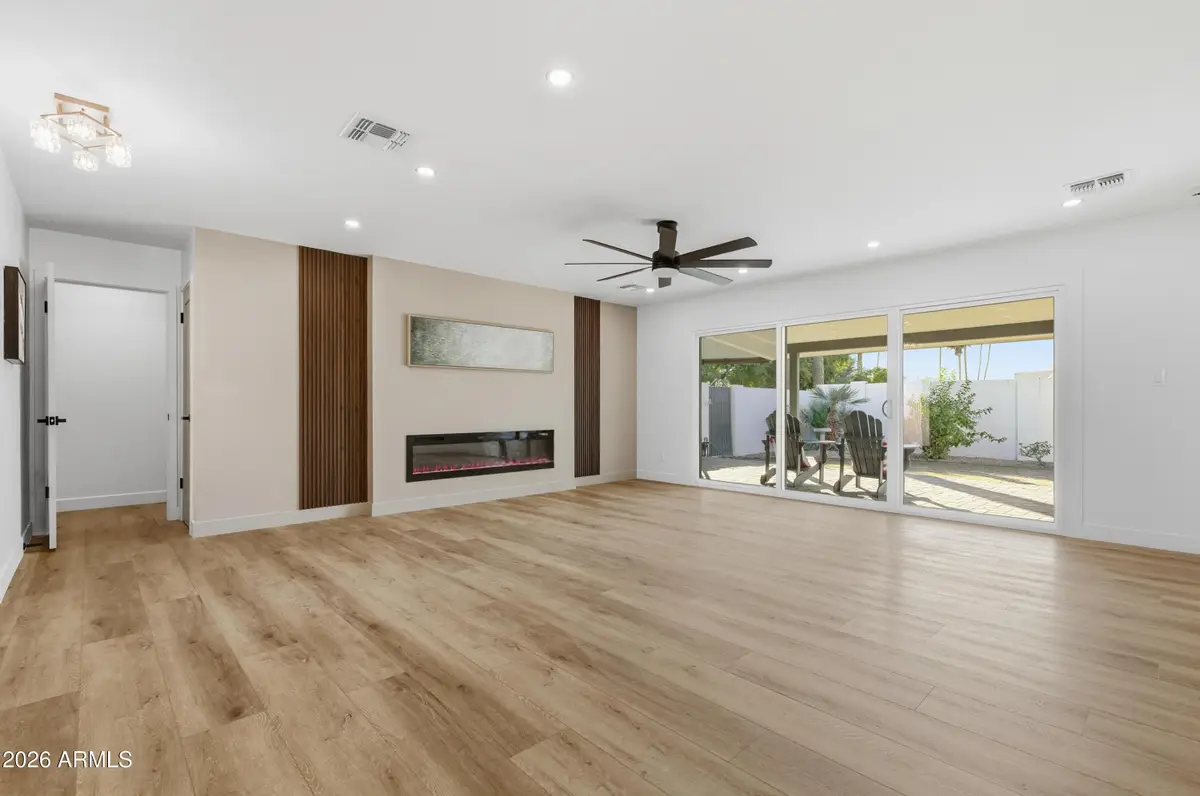 7761 E Chaparral Road, Scottsdale, AZ 85250 - Image #1