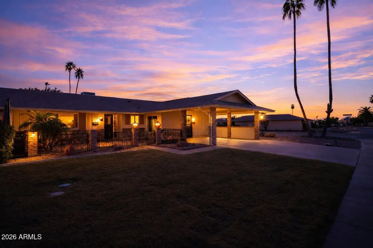 10439 W Kingswood Circle, Sun City, AZ 85351 - #1