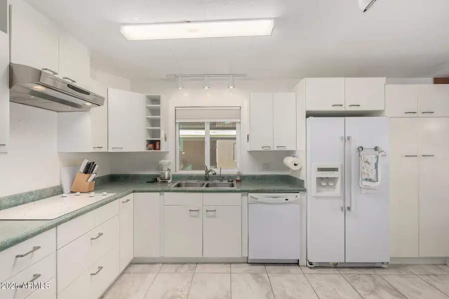 9416 E Lakeside Drive, Sun Lakes, AZ 85248 - #2