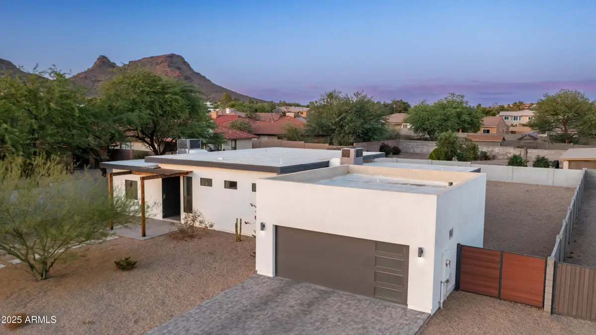 14025 N 11th Place, Phoenix, AZ 85022 - #1