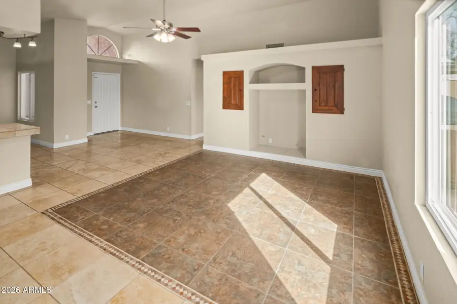 137 W Michelle Drive, Phoenix, AZ 85023 - #2