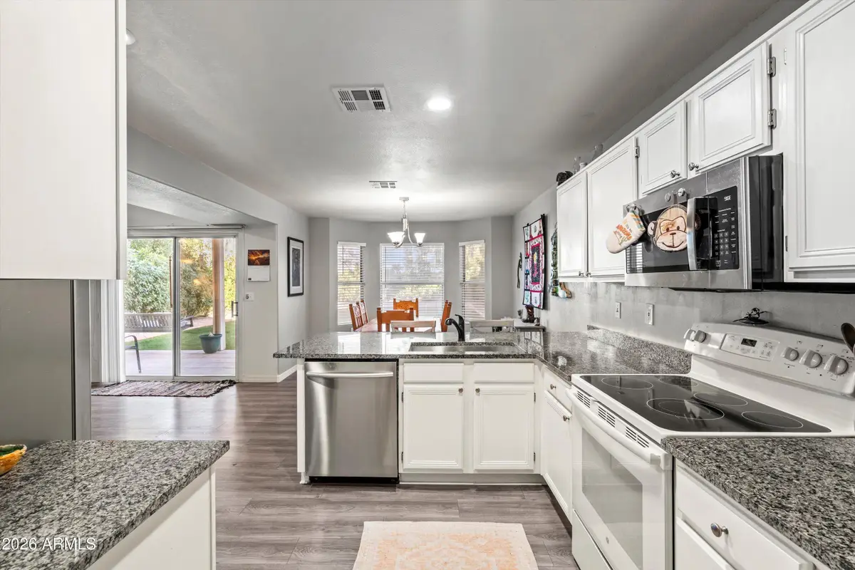 3154 E Wahalla Lane, Phoenix, AZ 85050 - #1