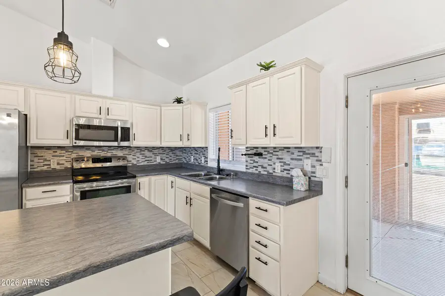 9343 W Pineveta Drive, Arizona City, AZ 85123 - #2