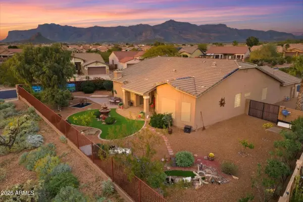 8348 S Lucky Seven Court, Gold Canyon, AZ 85118