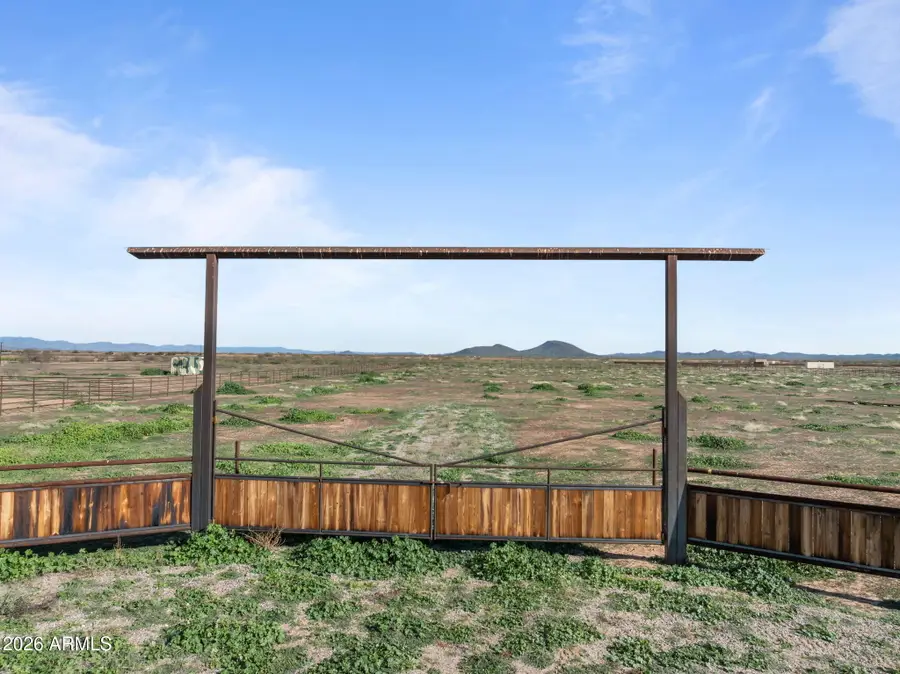 001 W Long Rifle Road, Aguila, AZ 85320 - Image #2