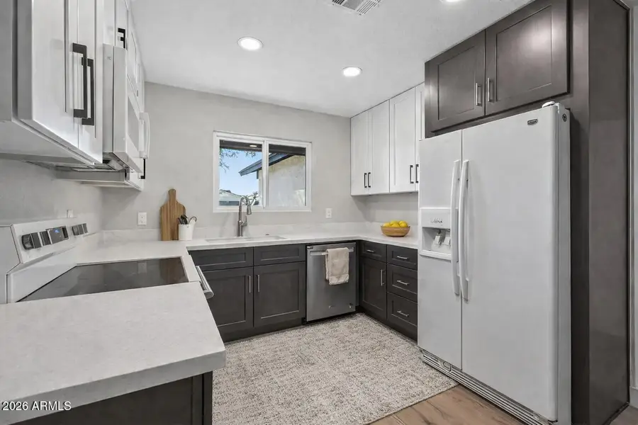 7352 W Meadowbrook Avenue, Phoenix, AZ 85033 - #3