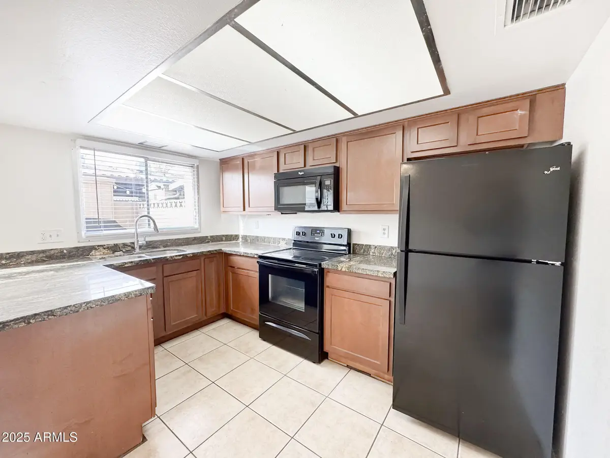 6729 N 44th Avenue, Glendale, AZ 85301 - #1