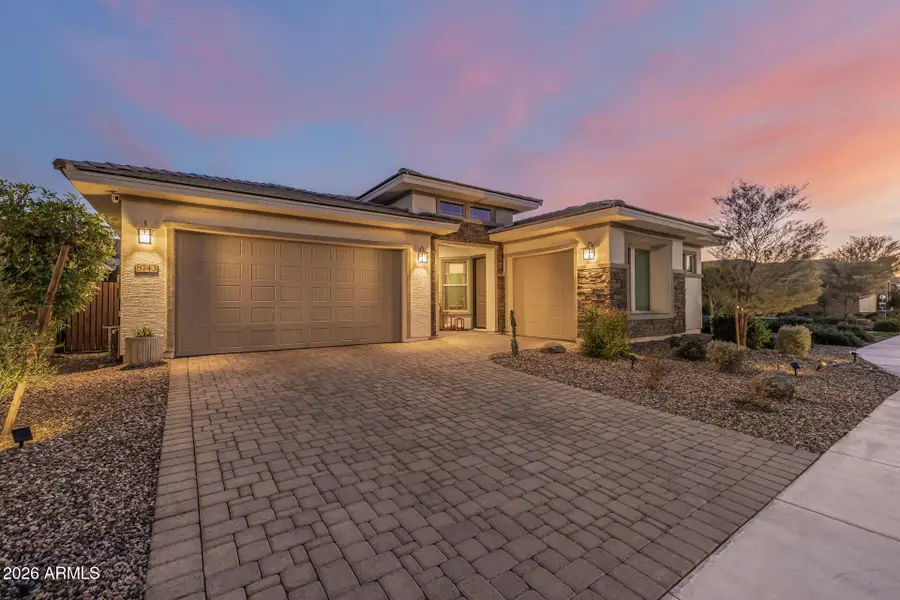 8743 W Wagon Wheel Drive, Glendale, AZ 85305 - Image #3